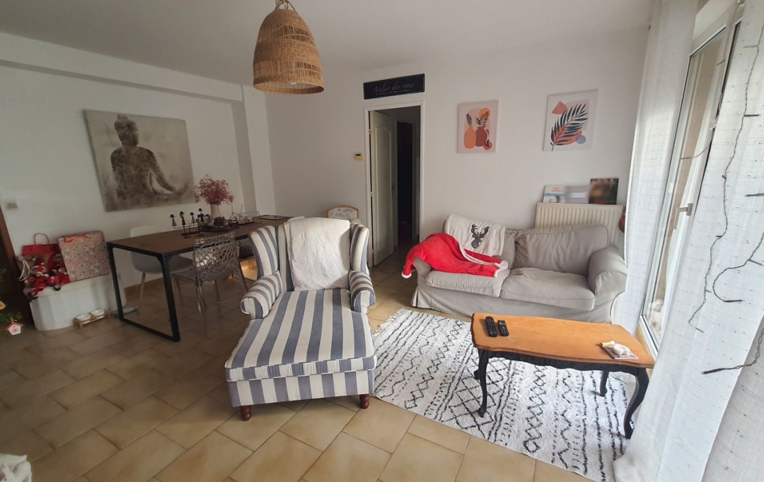 Annonces NARBONNE : Appartement | NARBONNE (11100) | 63 m2 | 140 000 € 