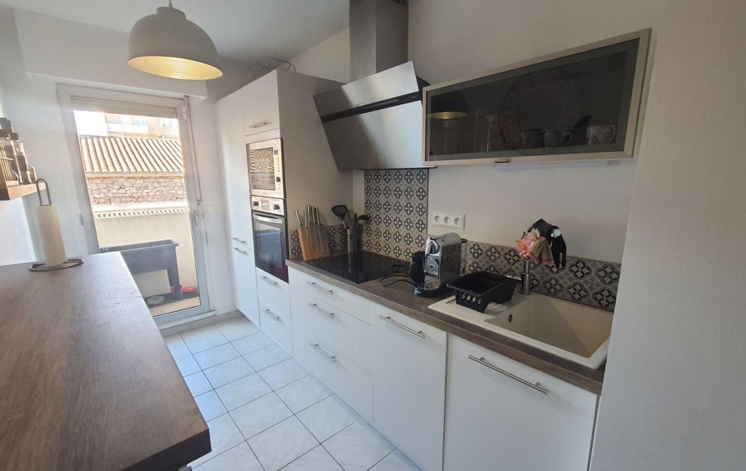 Annonces NARBONNE : Appartement | NARBONNE (11100) | 61 m2 | 159 000 € 